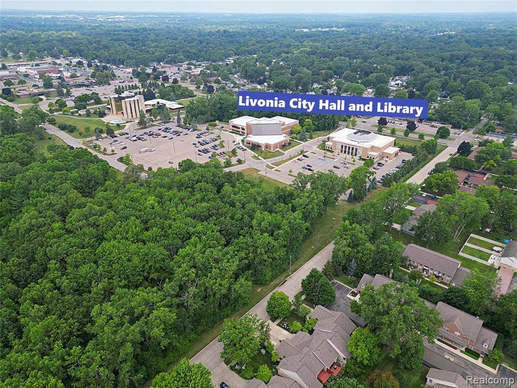 Livonia, MI 48154 3031,14879 Fairfield Street
