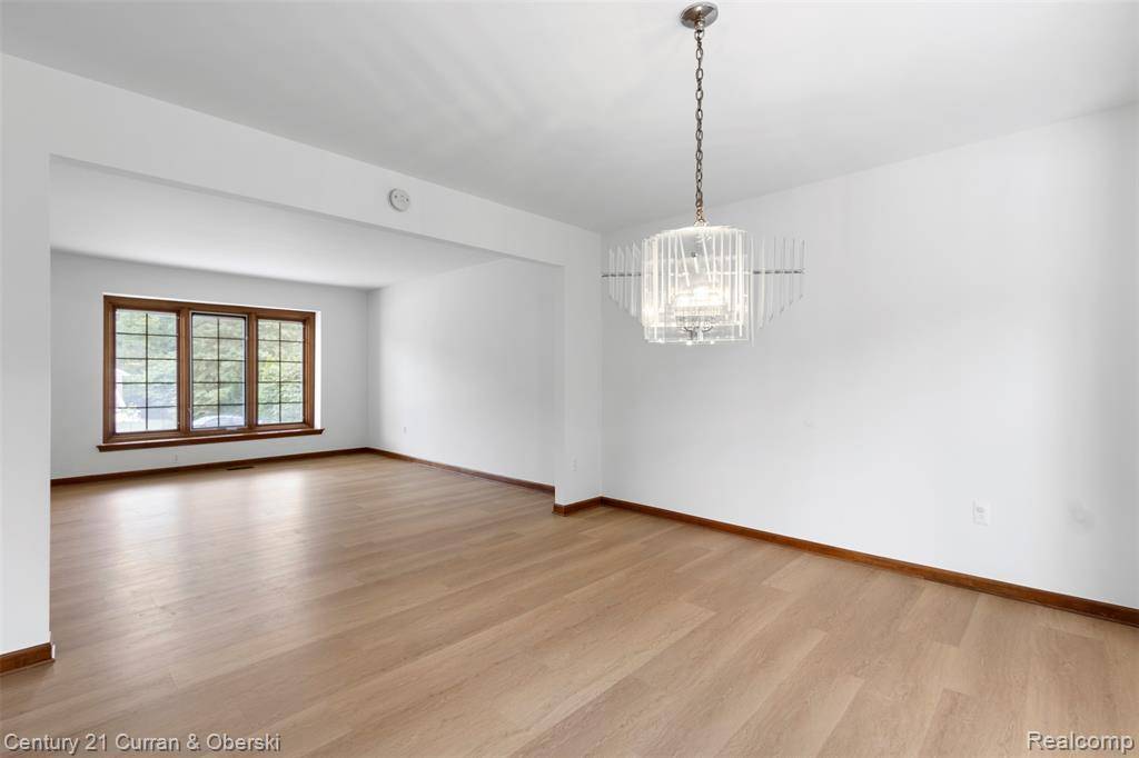 Northville, MI 48168 2248,41925 Waterwheel Road