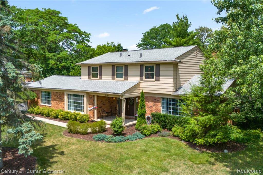 Northville, MI 48167 9759,38242 Southfarm Lane