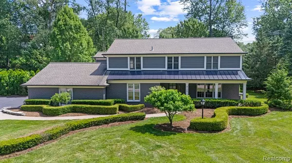 4728 Brafferton Drive, Bloomfield Hills, MI 48302 2212