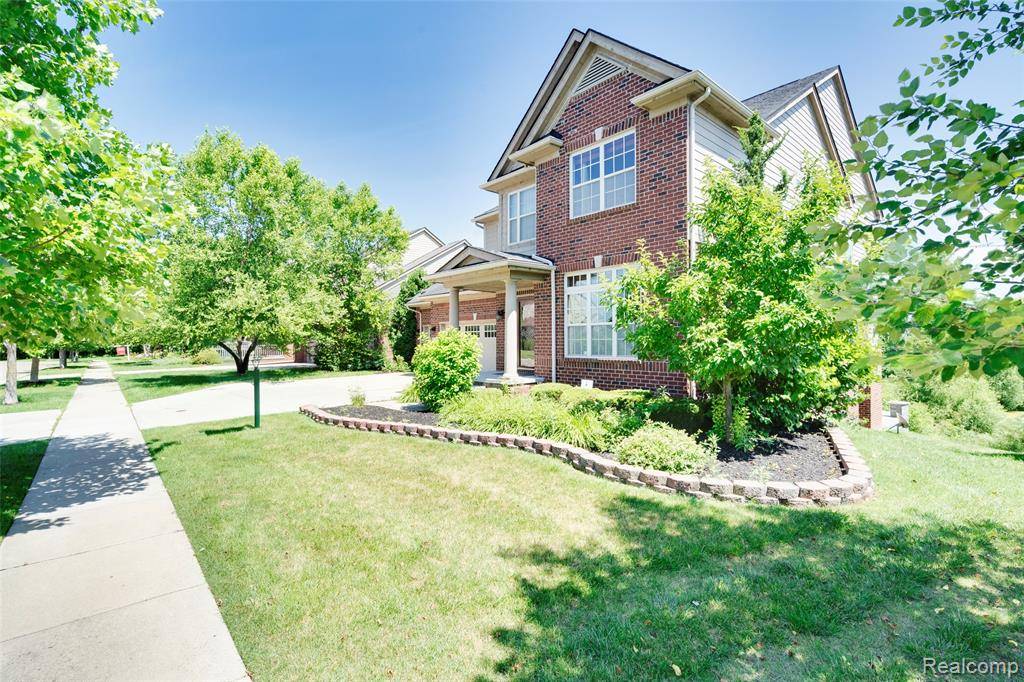 Canton, MI 48188 3488,51040 UPLAND VIEW Street