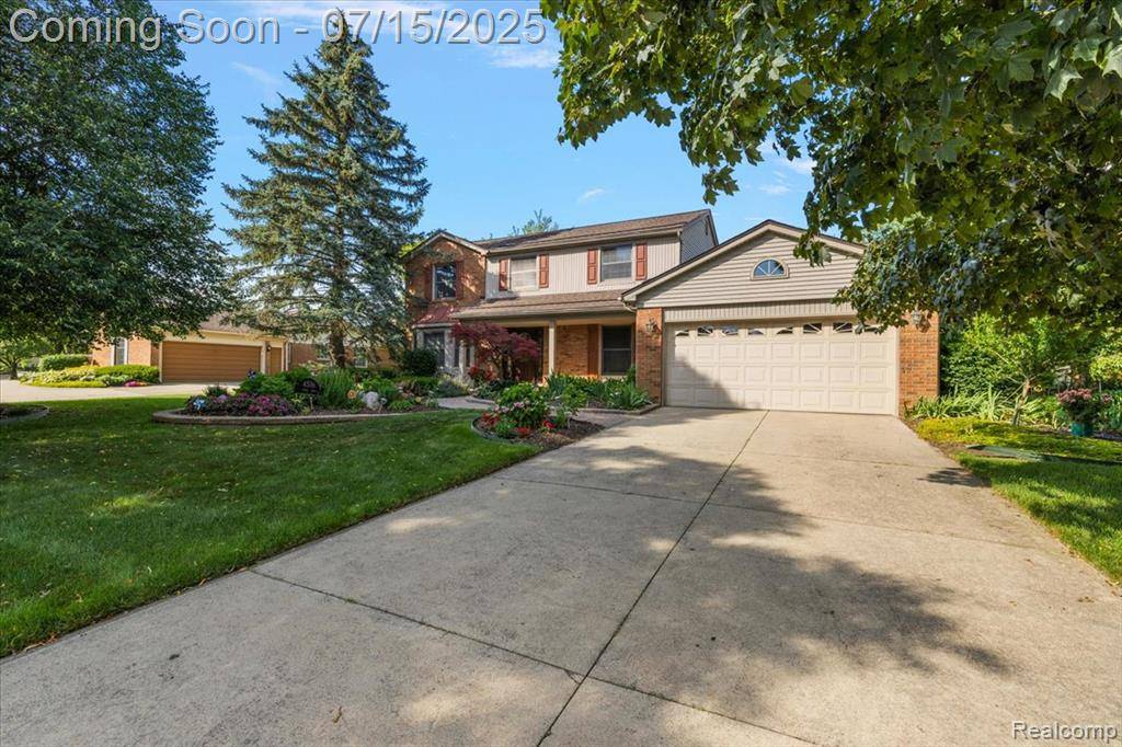 Troy, MI 48098 4486,4516 Cahill Drive