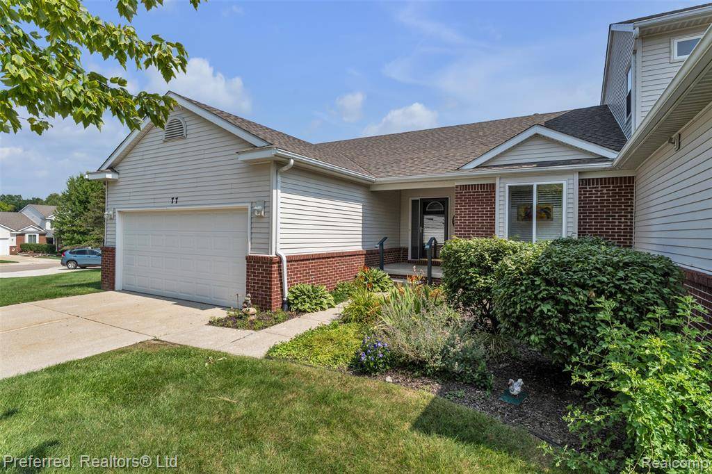 Howell, MI 48843,77 Sedum