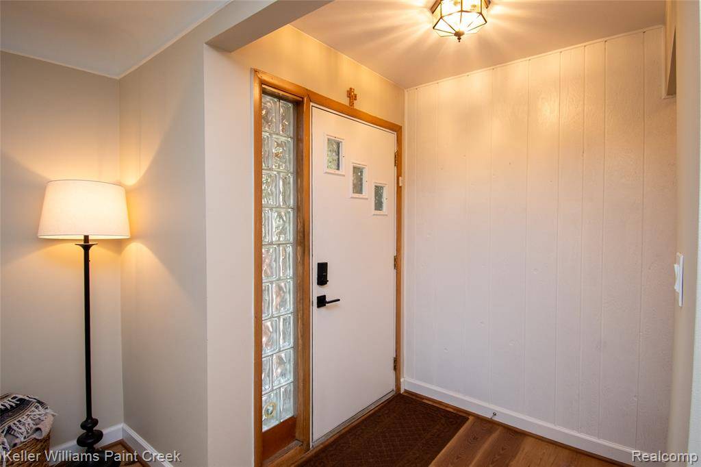 Saint Clair Shores, MI 48082 1932,21250 Evergreen Street