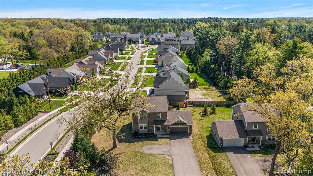 Commerce Twp, MI 48390 1335,4125 S Newton Road
