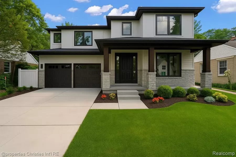 1978 Henrietta Street, Birmingham, MI 48009 4167
