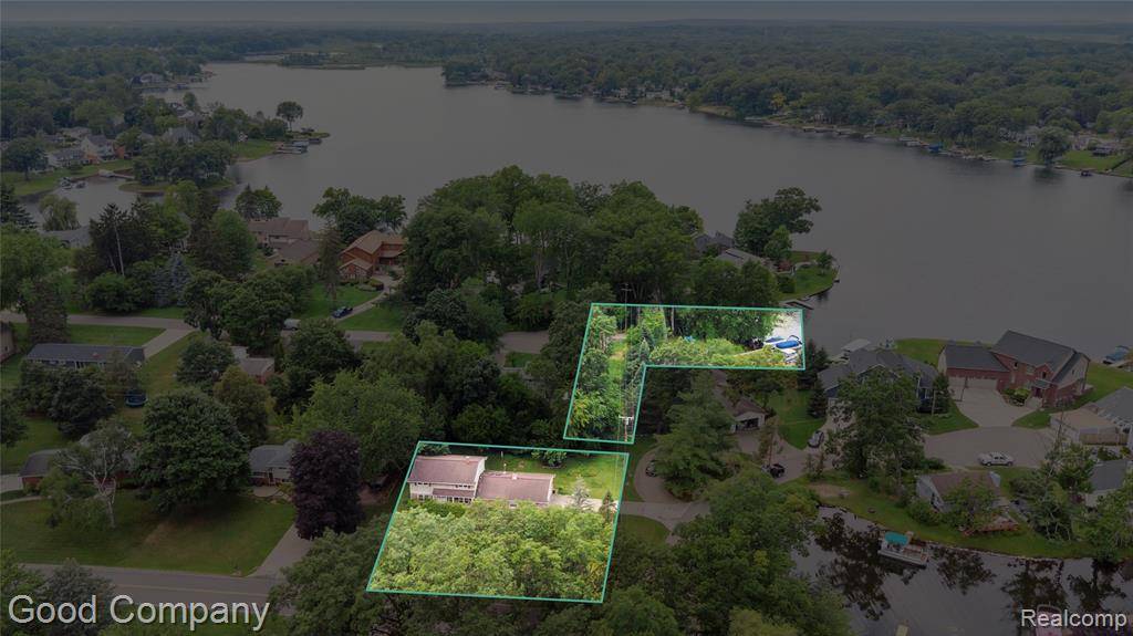 Wolverine Lake, MI 48390 2435,2289 Paulette Drive