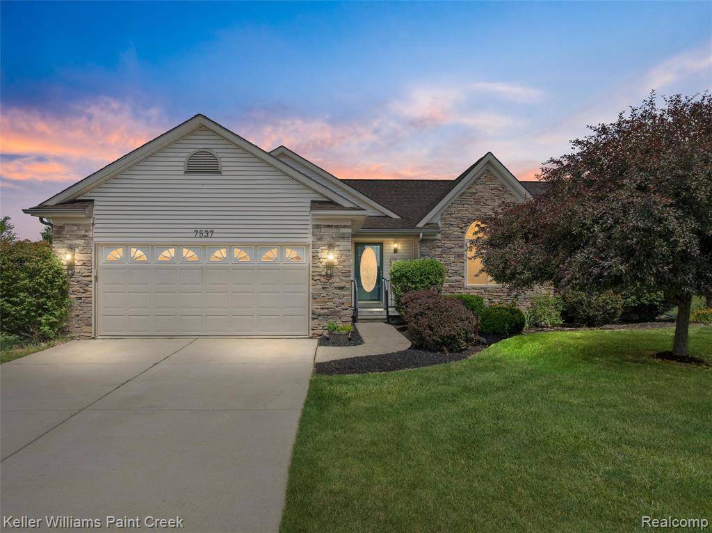 Grand Blanc, MI 48439 8588,7537 Waterfall Drive