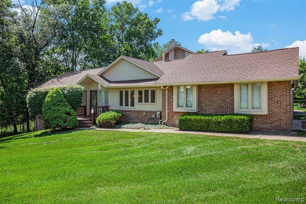 5503 Walnut Circle, West Bloomfield, MI 48322 1269