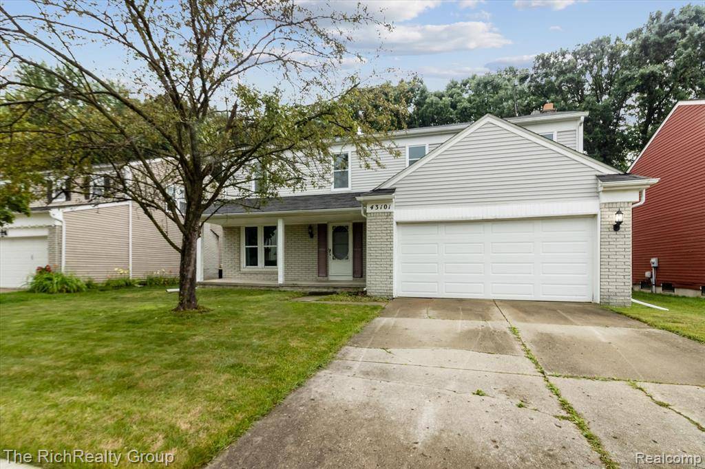 Canton, MI 48188 1900,43101 LANCELOT Drive