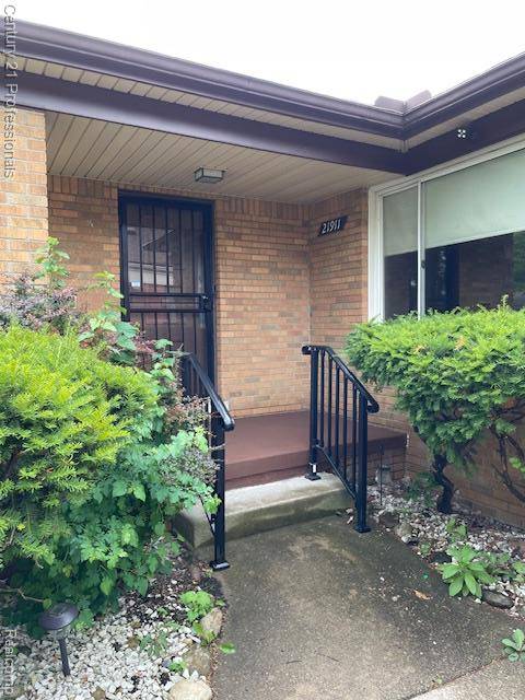Oak Park, MI 48237 3501,21911 Kenosha Street