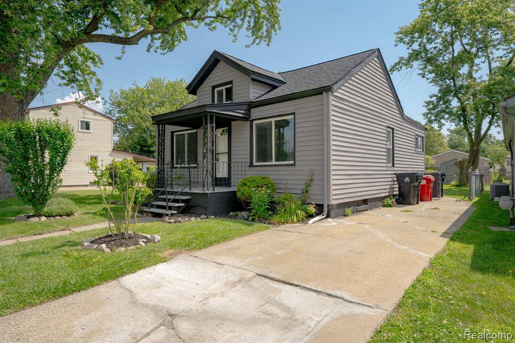 Roseville, MI 48066 3055,27500 Tighe Street