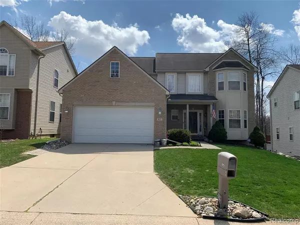 815 CALGARY Street, Auburn Hills, MI 48326 4570