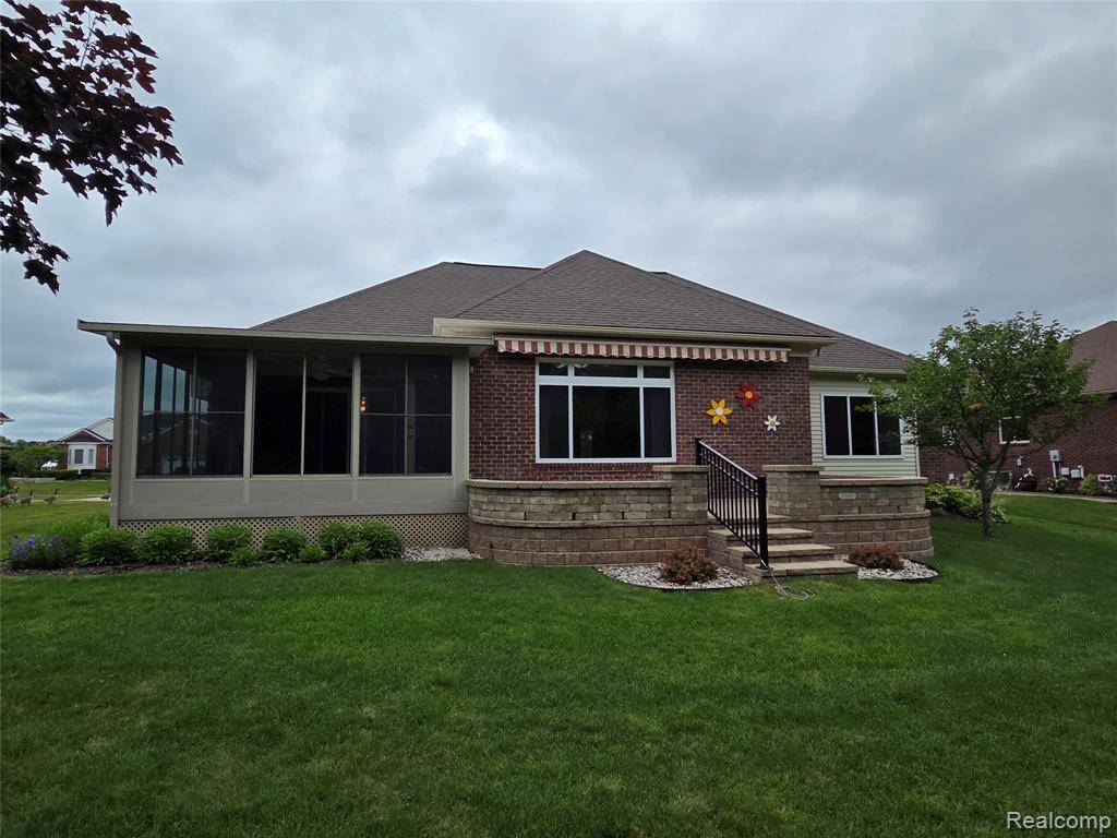 Rochester Hills, MI 48307 4329,2181 E Shore Drive