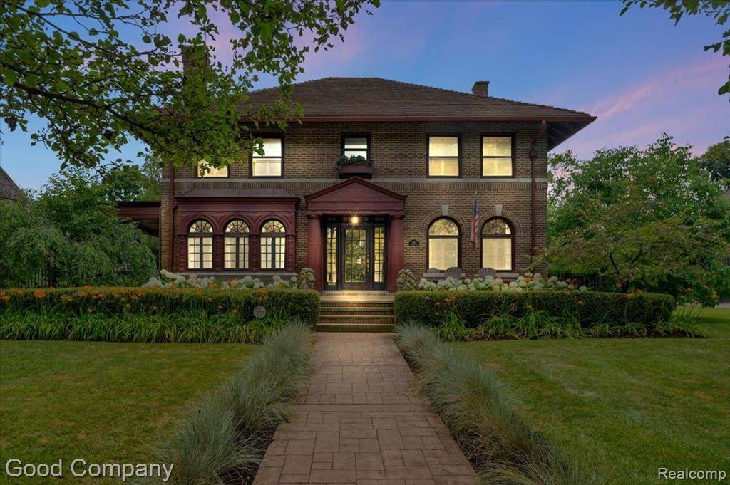 Detroit, MI 48202 1409,1169 W Boston Boulevard