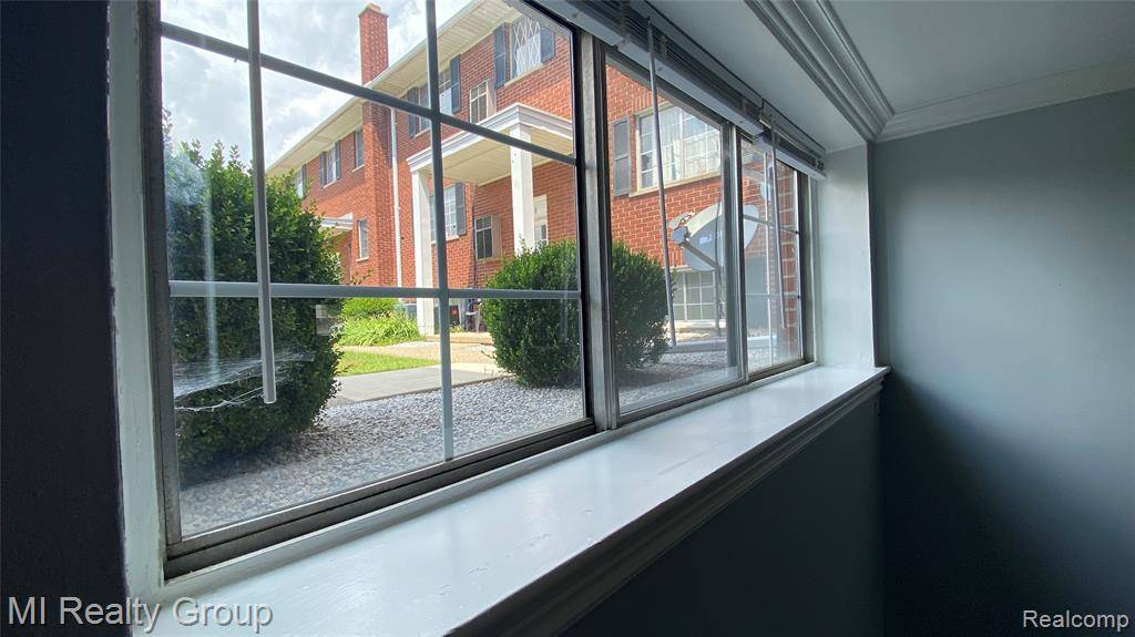 Sterling Heights, MI 48312,8240 Crestview Drive