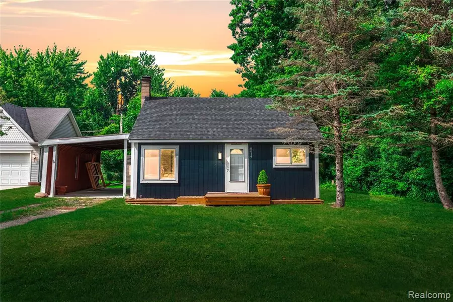 8614 Lake Road, Grosse Ile, MI 48138 1957