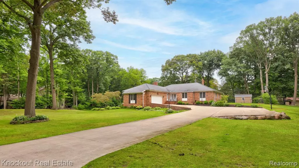 2339 Delwood Drive, Clio, MI 48420 9158
