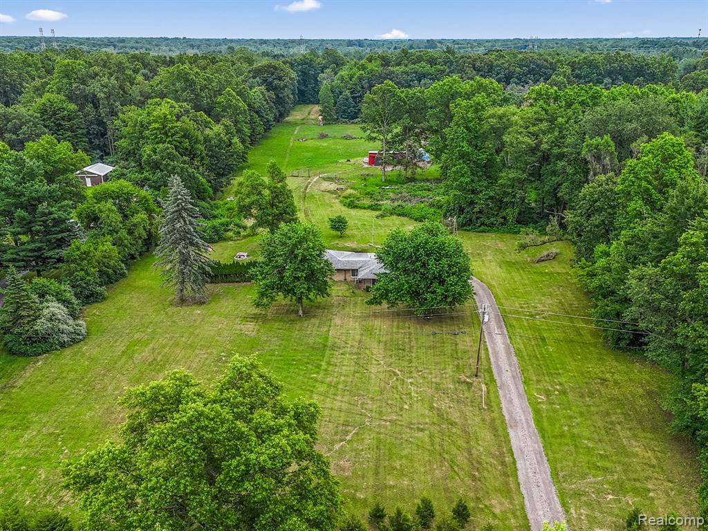 Canton, MI 48111 8703,19115 Martinsville Road