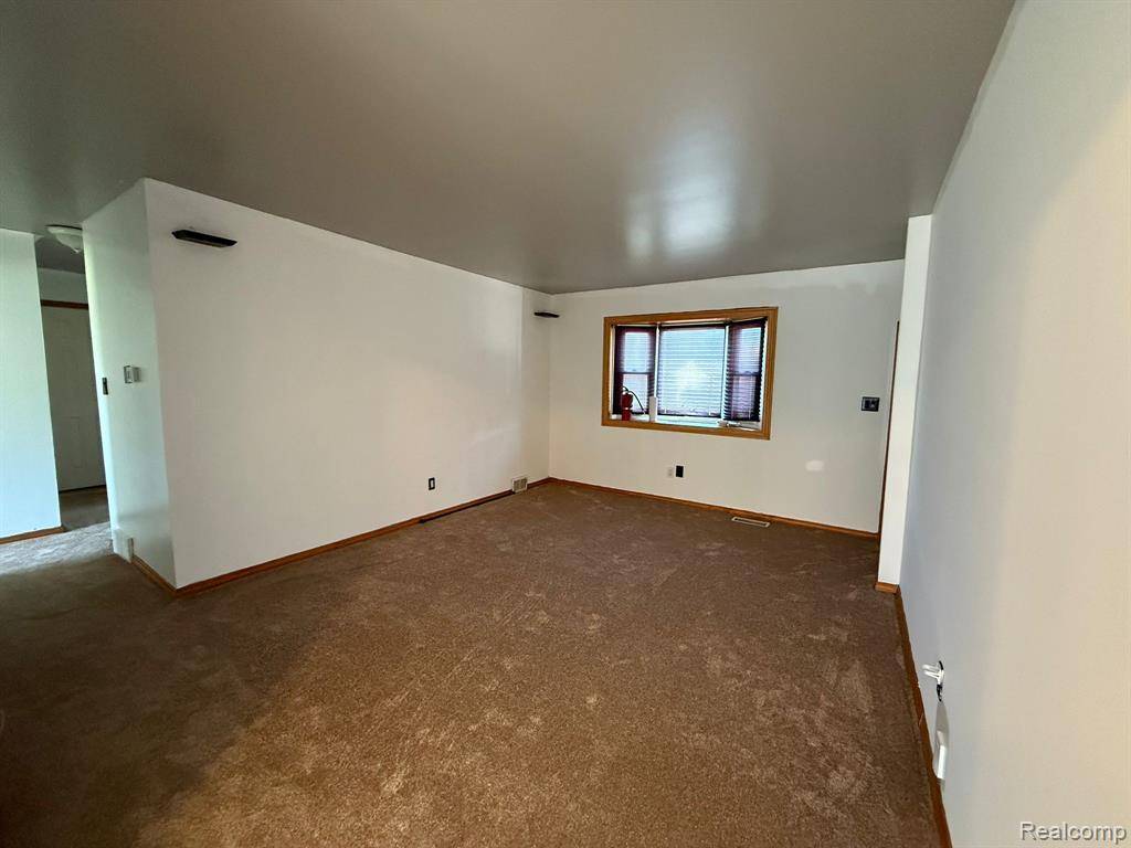 Warren, MI 48089 3367,13420 Couwlier Avenue