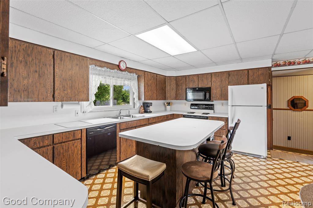Auburn Hills, MI 48326 3229,265 S Grey Road
