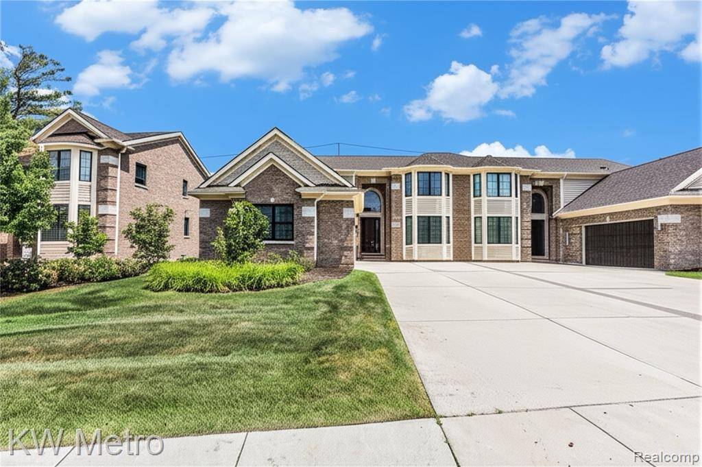 20282 BEACON Way, Northville, MI 48167 3063