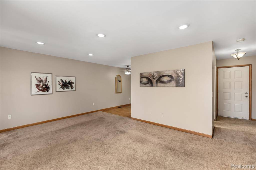 Warren, MI 48091 3820,5419 Duke Court