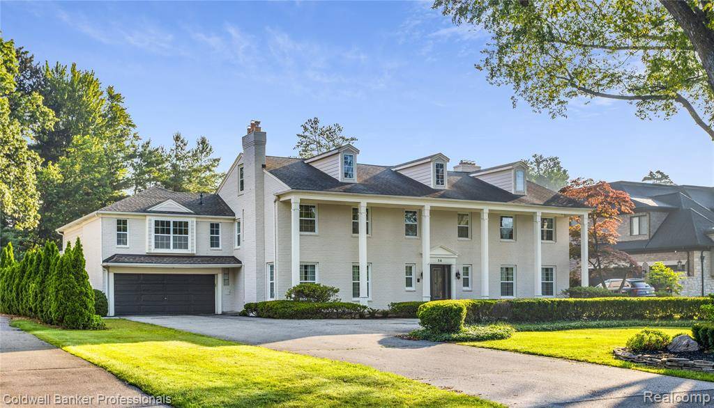 56 Oxford Road, Grosse Pointe Shores, MI 48236 1829