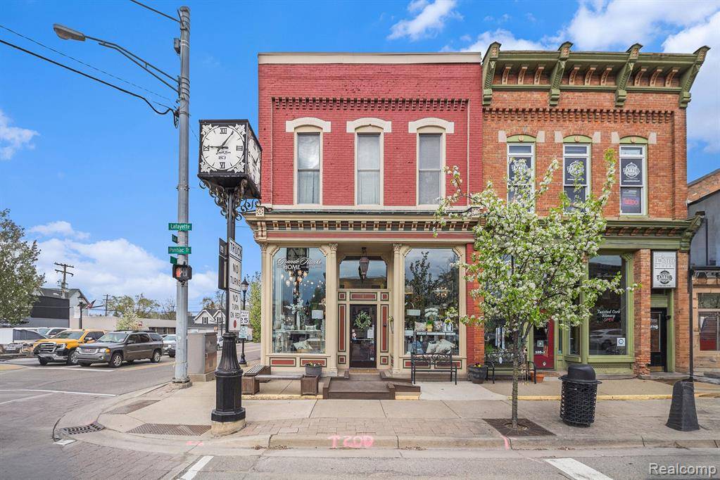 101 N LAFAYETTE Street, South Lyon, MI 48178 2070