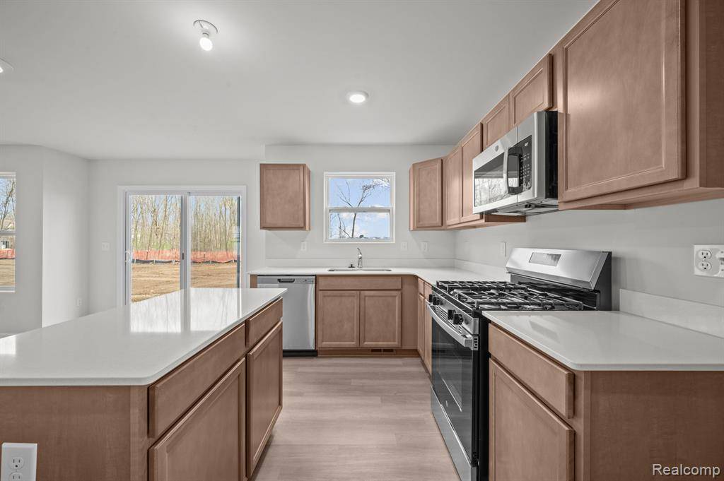 Grand Blanc, MI 48439,4257 Oak Street