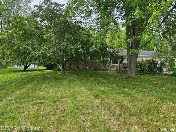 Clio, MI 48420 1689,1320 W Wilson Road