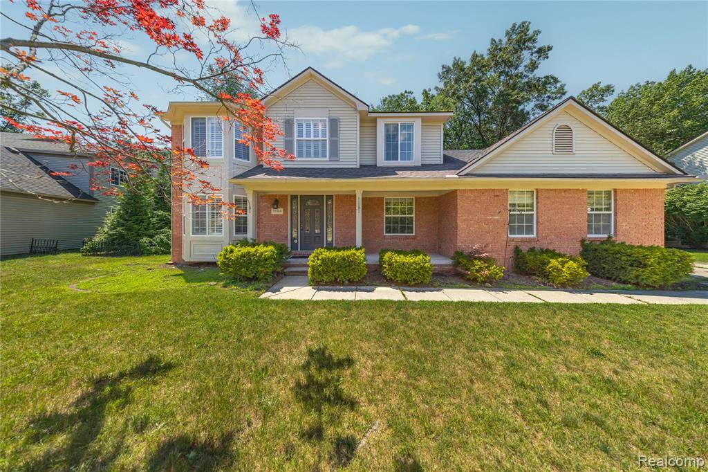 West Bloomfield, MI 48324 3993,1844 Heron View Drive