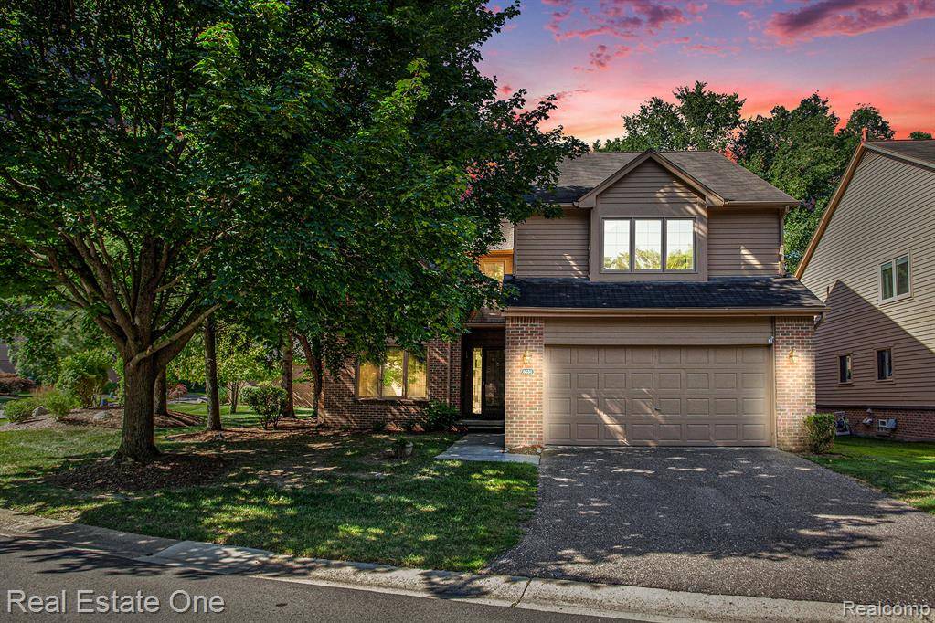 West Bloomfield, MI 48323 2059,6630 Heron Point