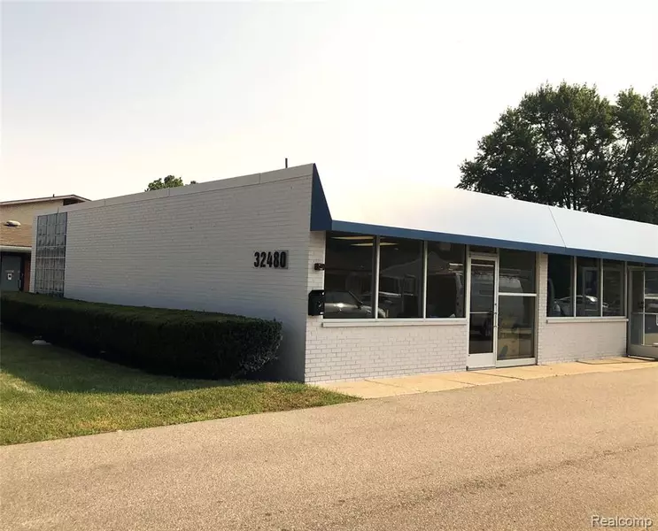 32480 Mound Road Road, Warren, MI 48092