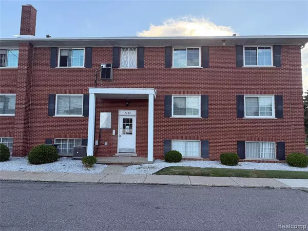 Sterling Heights, MI 48312 6080,8260 Crestview Drive