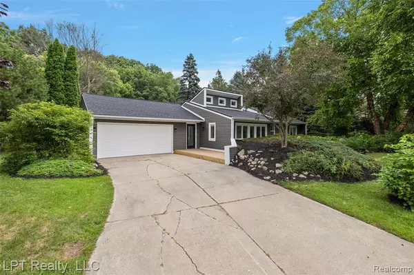 Davison, MI 48423 8757,2381 Solarwood Drive