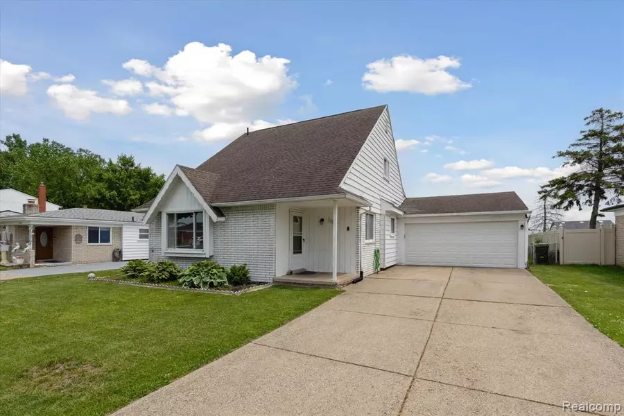 35728 Dunston Drive, Sterling Heights, MI 48310 4969