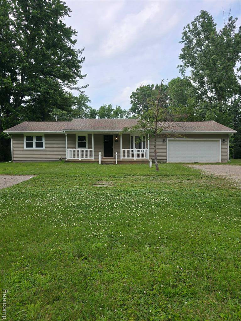Howell, MI 48855 8624,70 Henderson Road
