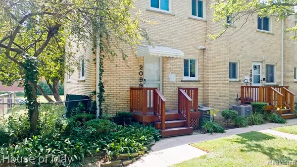 Birmingham, MI 48009 6512,2099 E Maple Road