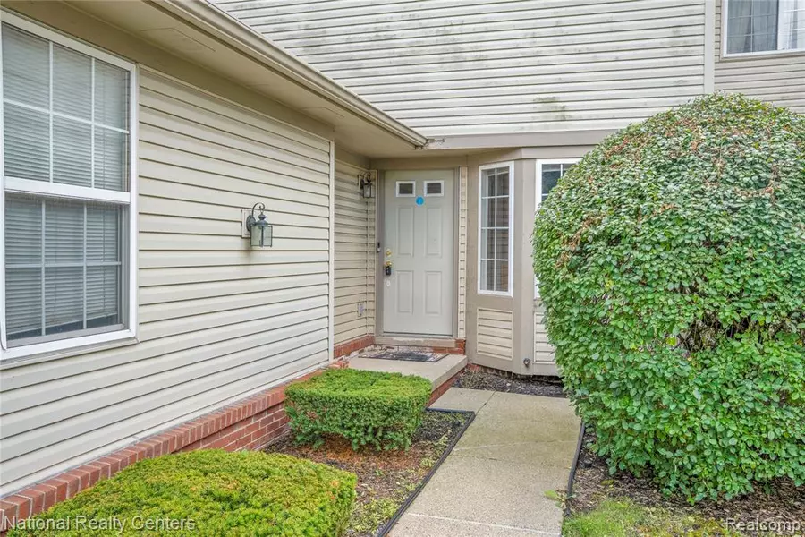 1236 University Drive, Pontiac, MI 48342 1969