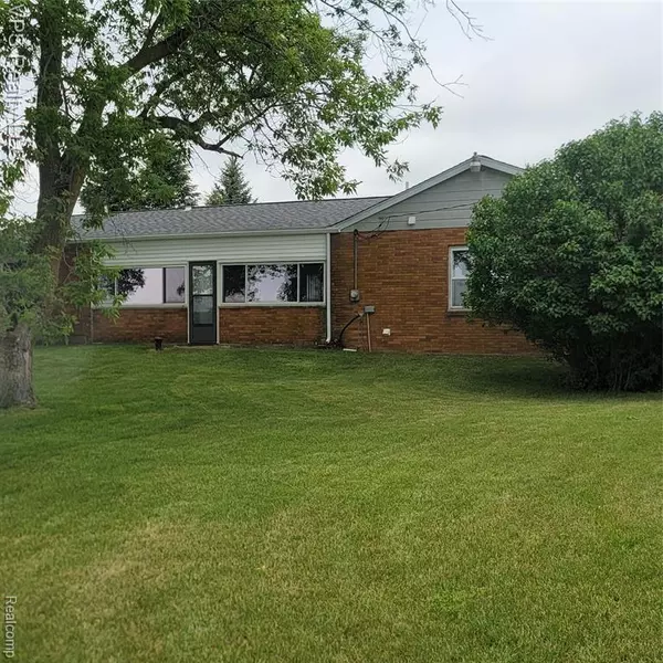 Bad Axe, MI 48413 9615,1165 S Van Dyke Road