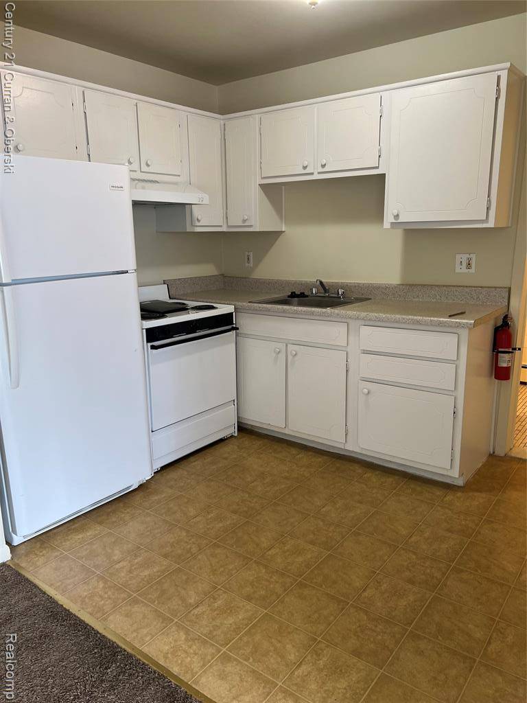 Wyandotte, MI 48192,822 Biddle Avenue