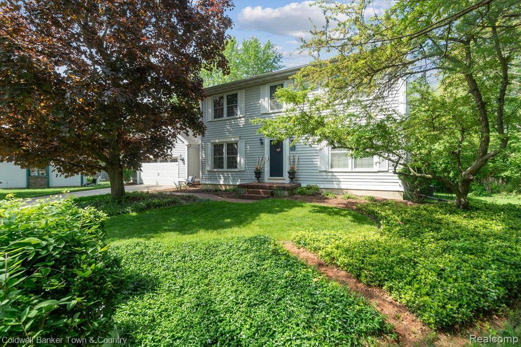 Okemos, MI 48864 3418,1315 Leeward Drive