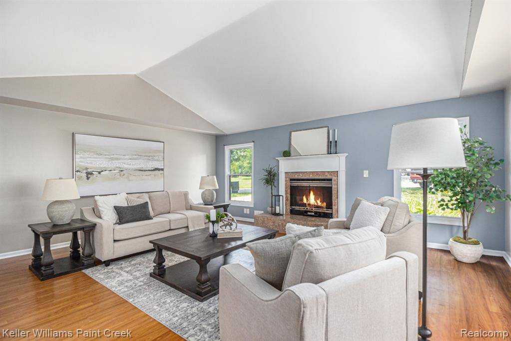 Bloomfield Hills, MI 48302 0665,2128 Somerset Road
