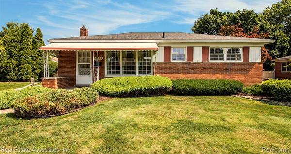 35260 Richland Street, Livonia, MI 48150 2657