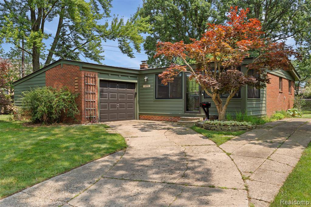 Troy, MI 48084 2621,1072 Brooklawn Court