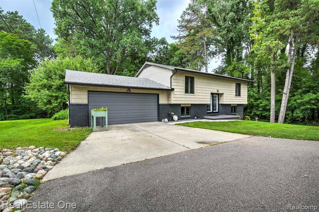 3956 S Sashabaw Road, Clarkston, MI 48348 1473