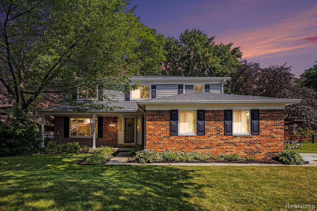 5049 Surrey Drive, Sterling Heights, MI 48310 5194