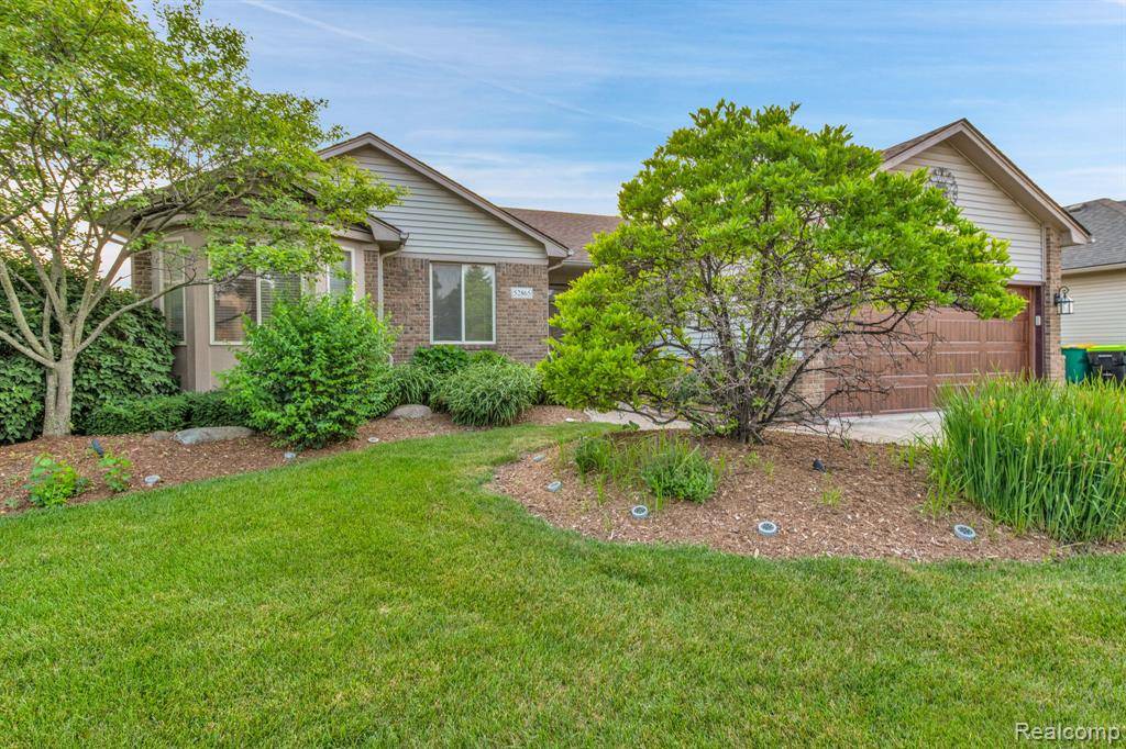 52865 Cross Creek Drive, Chesterfield, MI 48047 5942