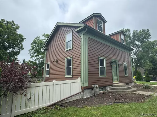 South Lyon, MI 48178 9086,24499 Martindale Road